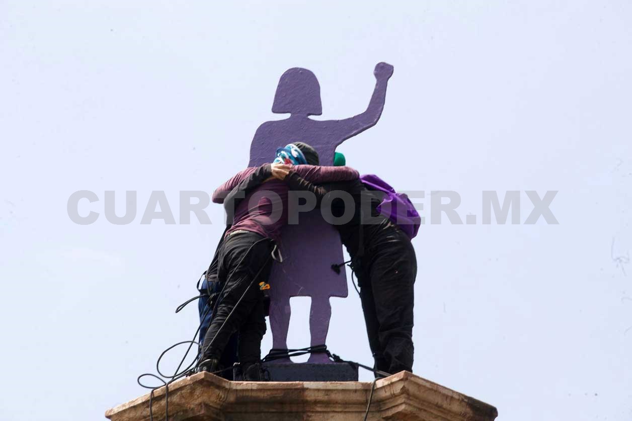 Colocan antimonumento en ex glorieta de Colón