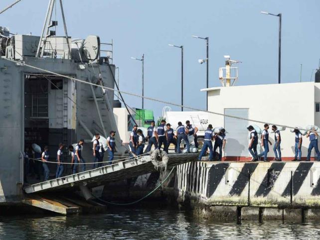 México envía buque con insumos a Cuba
