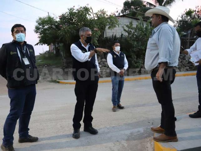 Realizan pavimentación en calles de Emiliano Zapata