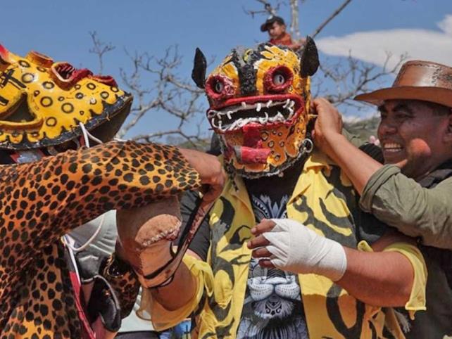Jaguares invocan lluvias en ritual