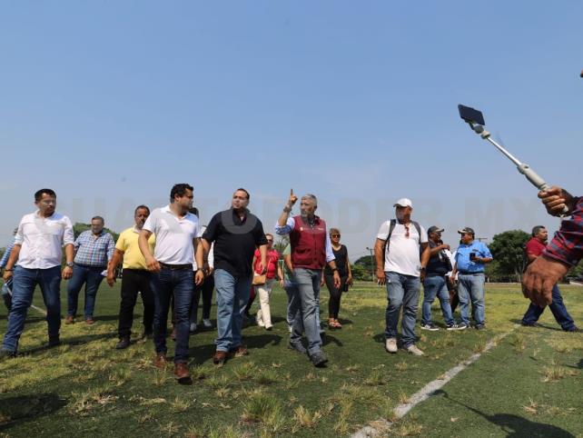 Rehabilitarán la Unidad Deportiva en Pichucalco
